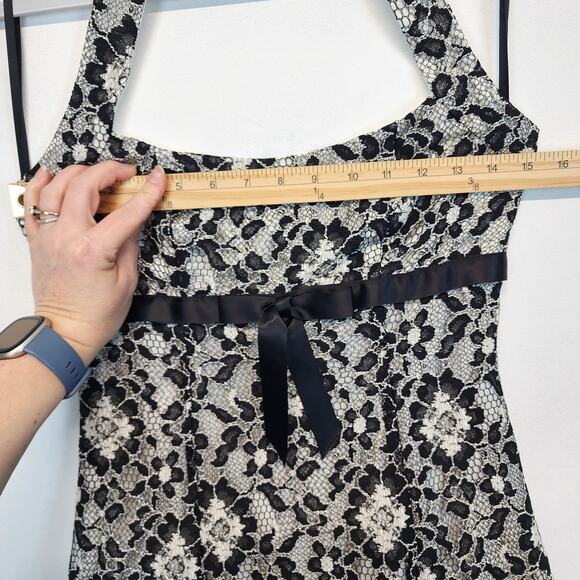 Cache Halter Lace Tulle Dress Size 6 Black Ivory Asymmetric Goth Prom Wedding - Picture 12 of 16